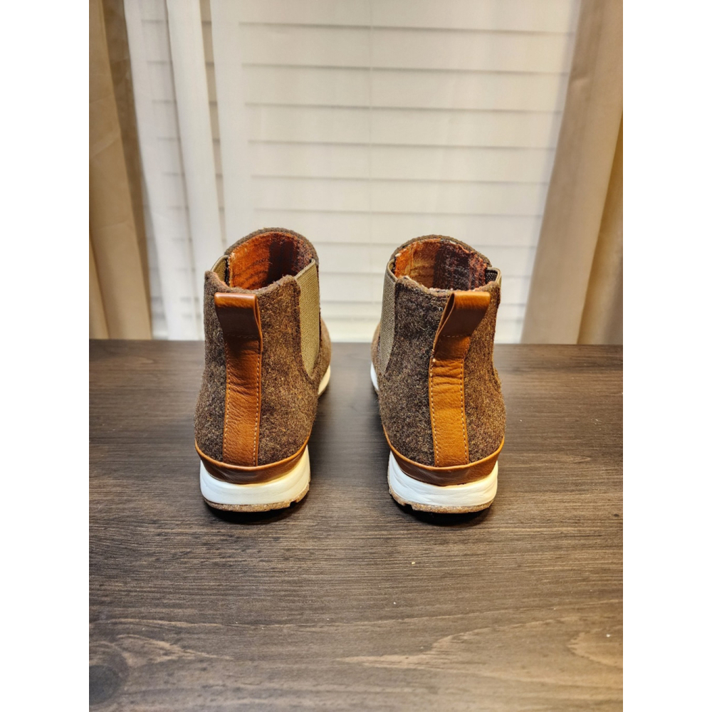 b.o.c Born Women's Chelsea Slip On Sneakers Boots Booties - 8.5 M Brown - Picture 11 of 16